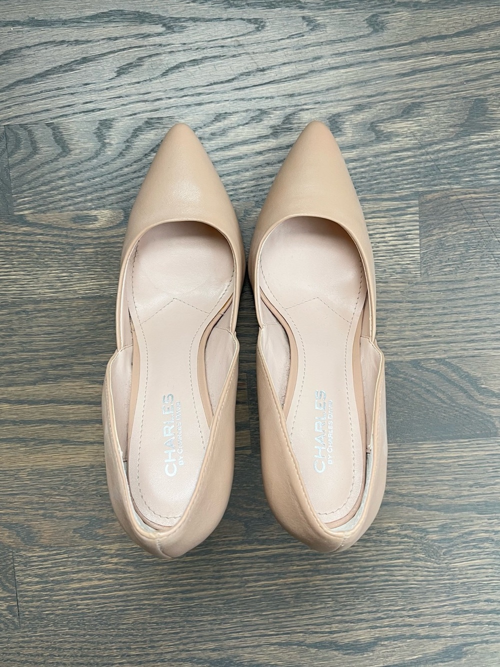 Charles David Nude Tan Leather Pointed Toe Pumps Heels Size 7.5 - Picture 2 of 5